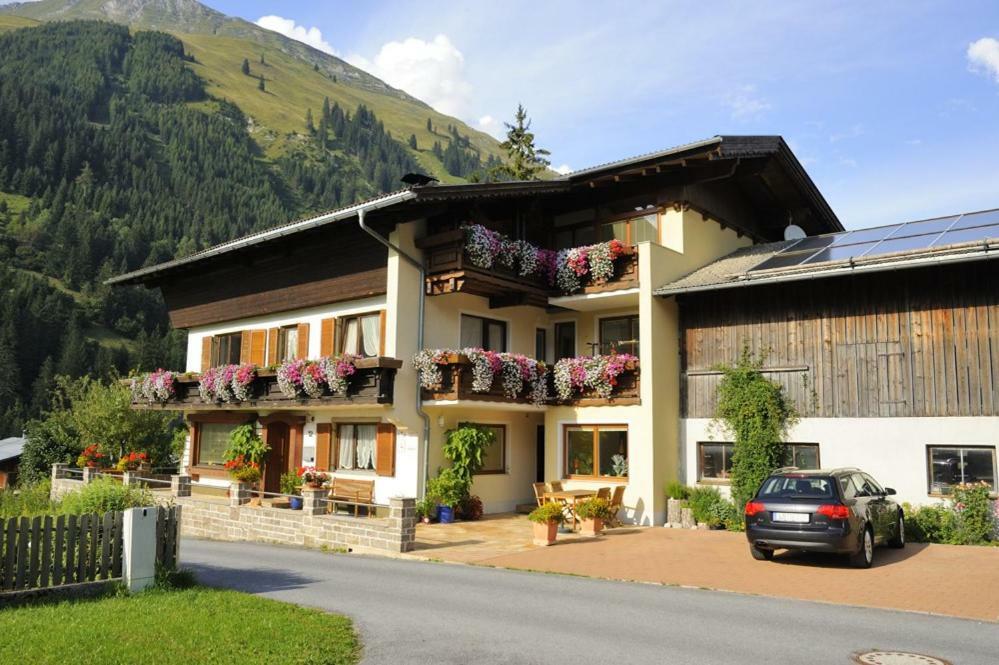 Haus Alpina Appartement Häselgehr Buitenkant foto