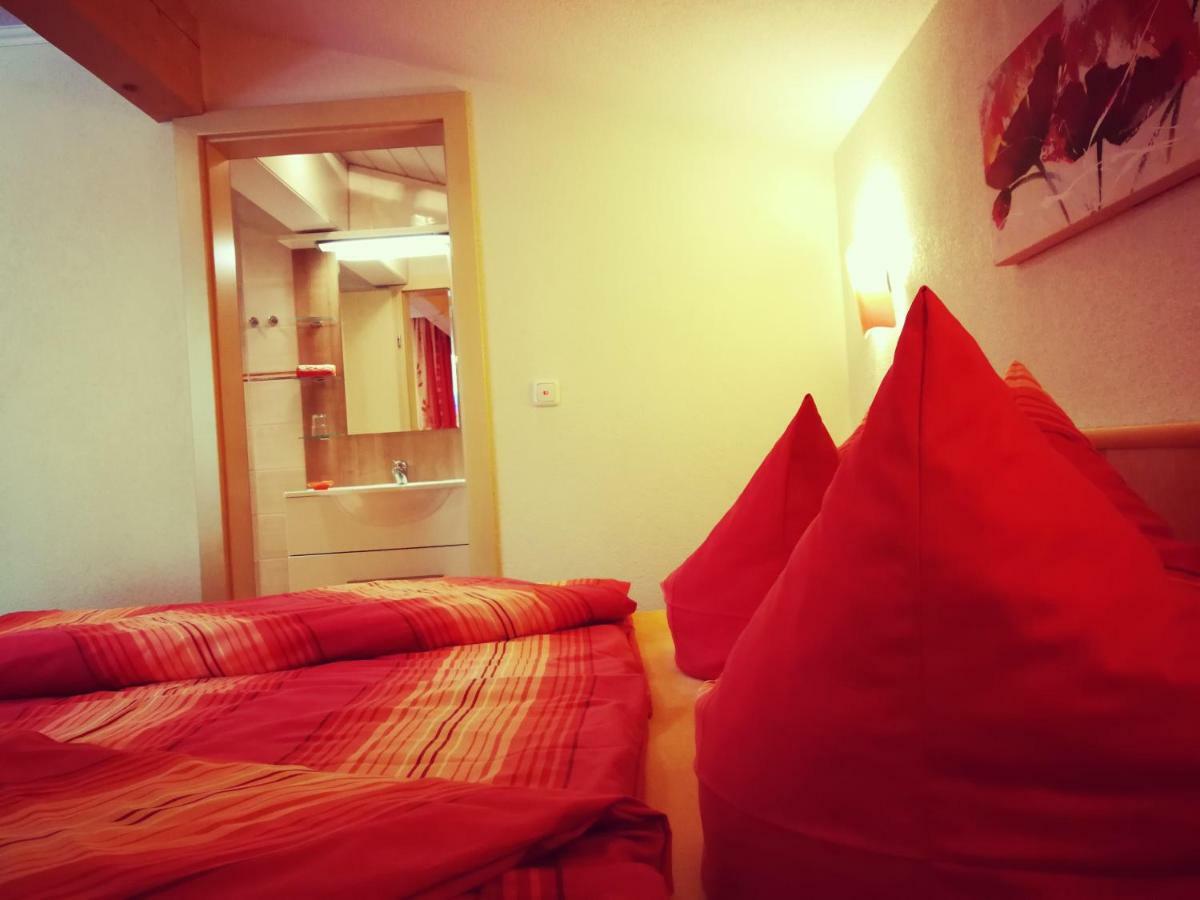 Haus Alpina Appartement Häselgehr Buitenkant foto